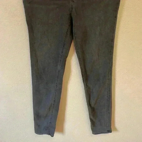 MADEWELL Women’s “Roadtripper” Skinny Jeans - Picture 3 of 9